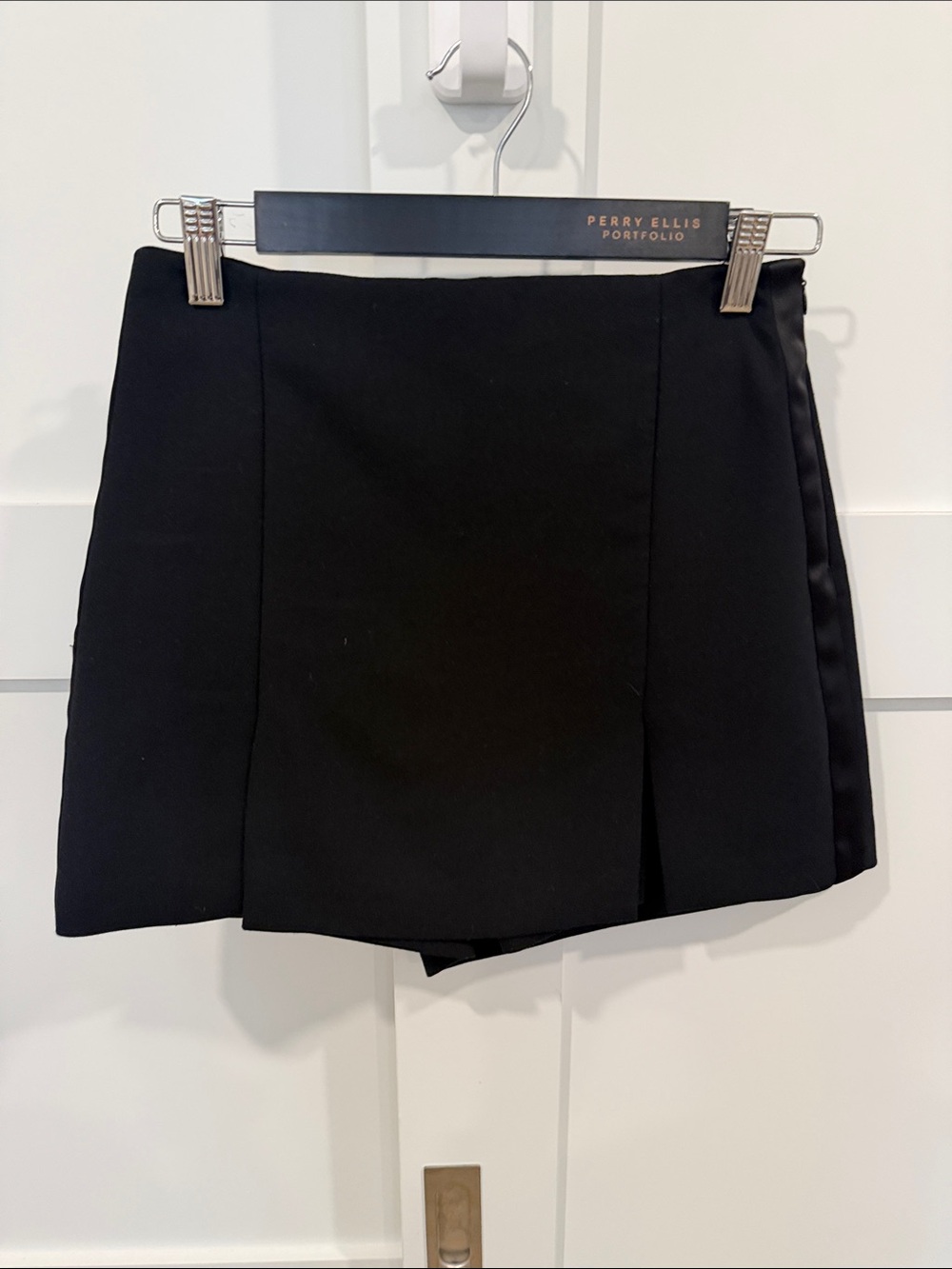 Zara Black Women's Skort with Front Panel Detail